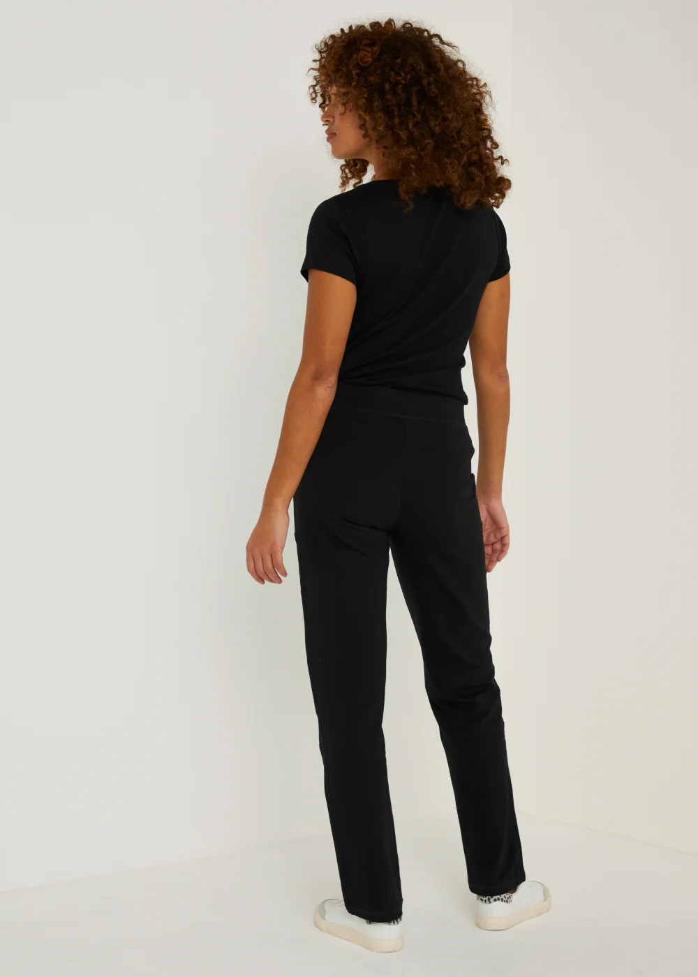 Black Essential Joggers - XS Image 3