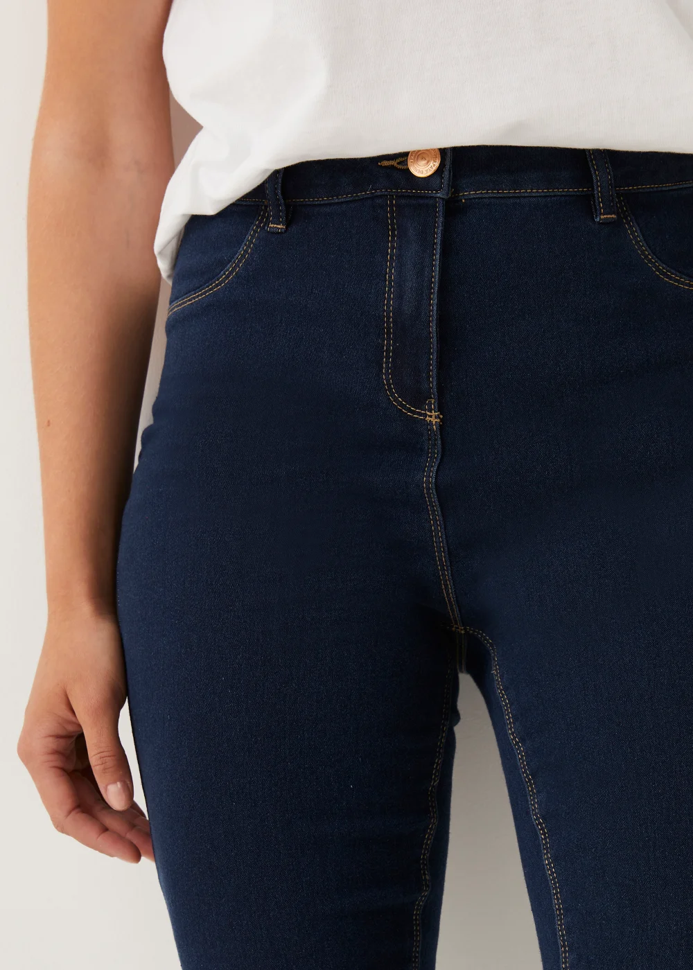 Kimmy Dark Wash Skinny Jeans - 8/L29 Image 2
