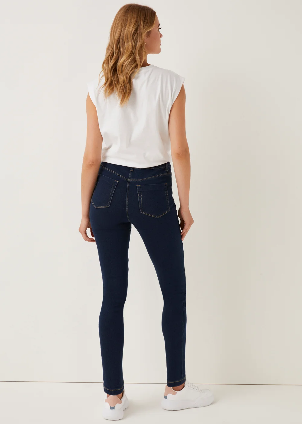 Kimmy Dark Wash Skinny Jeans - 8/L29 Image 5