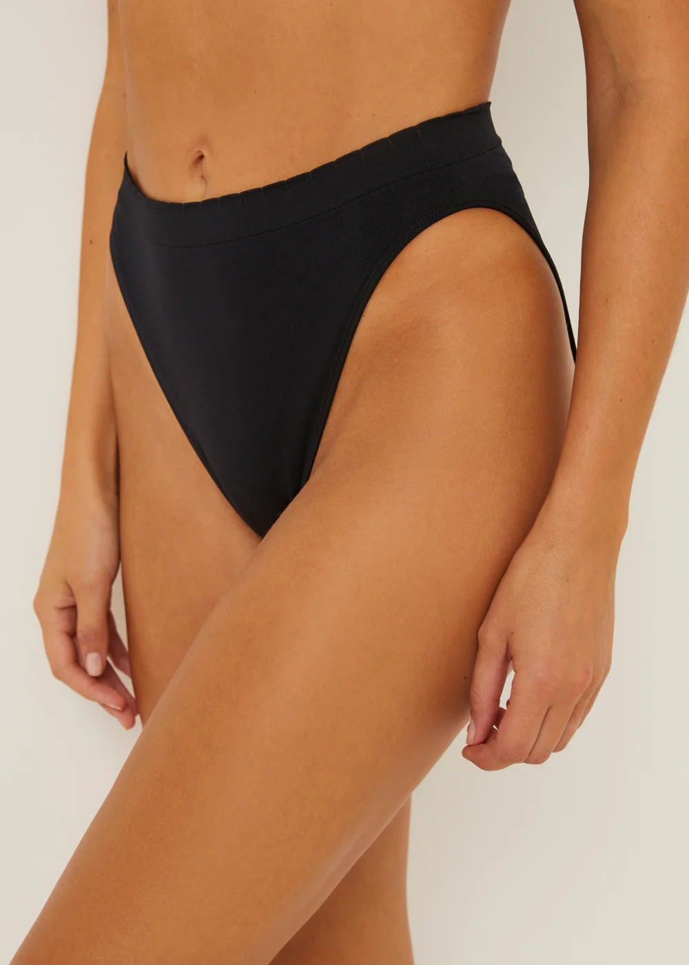 3 Pack Seamless High Leg Knickers - XL Image 3