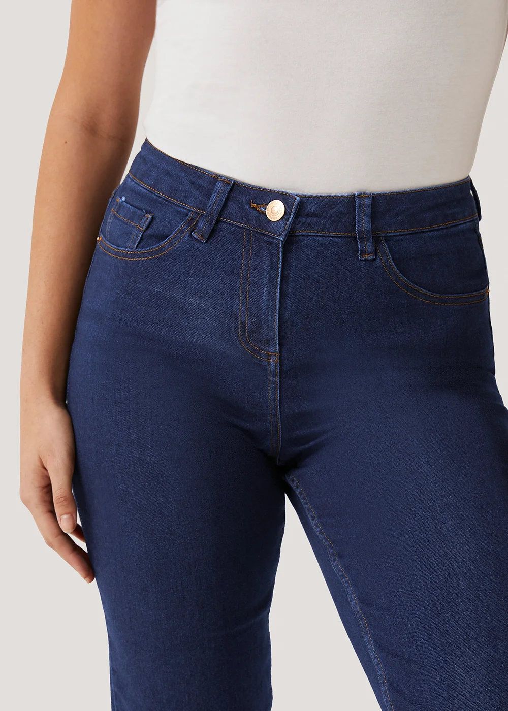Grace Dark Wash Straight Fit Jeans - 8/L29 Image 4