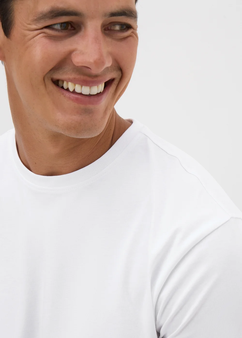 White Essential Crew Neck T-Shirt - S Image 3