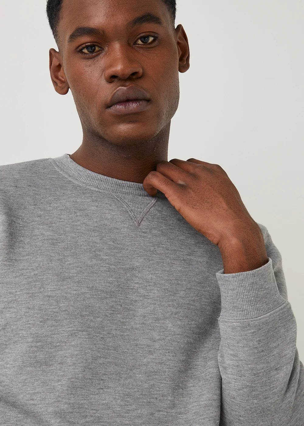 Grey Essential Crew Neck Sweatshirt - Small Image 4