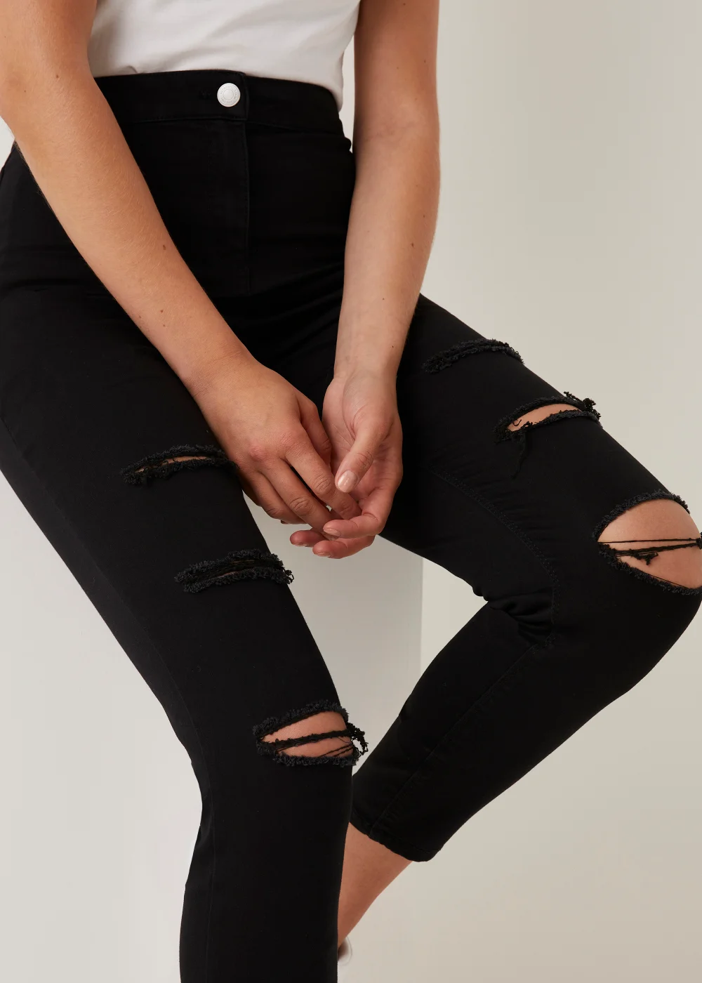 Jessie Black Ripped High Waisted Jeans - 8 Image 4