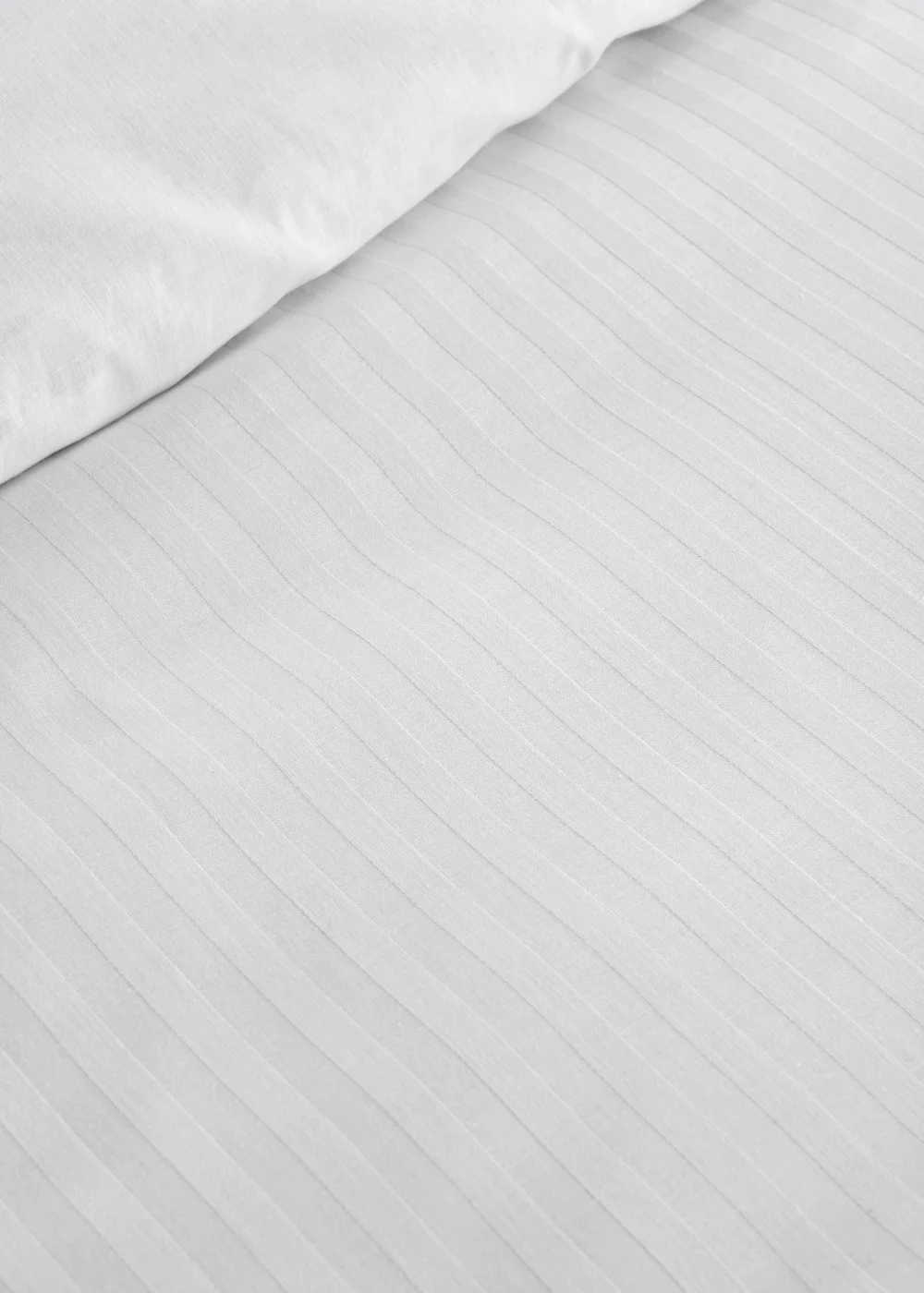 100% Cotton White Satin Stripe Duvet Cover (200 Thread Count) - Super king Image 2