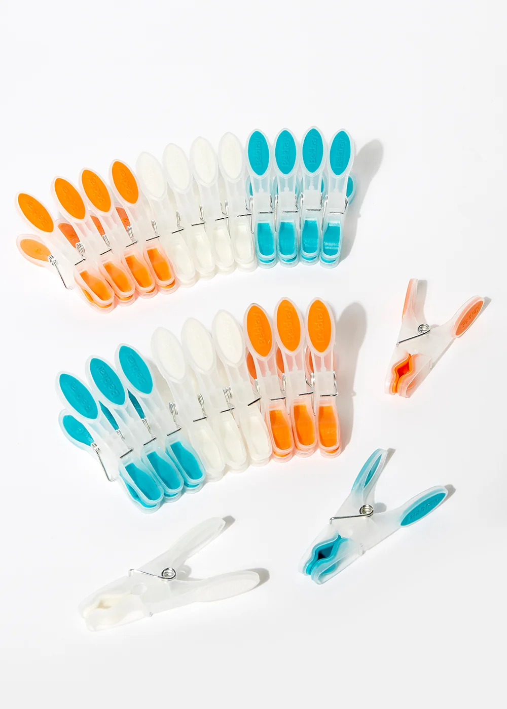24 Pack Beldray Soft Grip Pegs Image 1