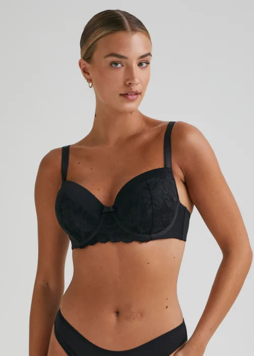 DD+ Black Padded Lace Trim Bra - 32DD Image 1