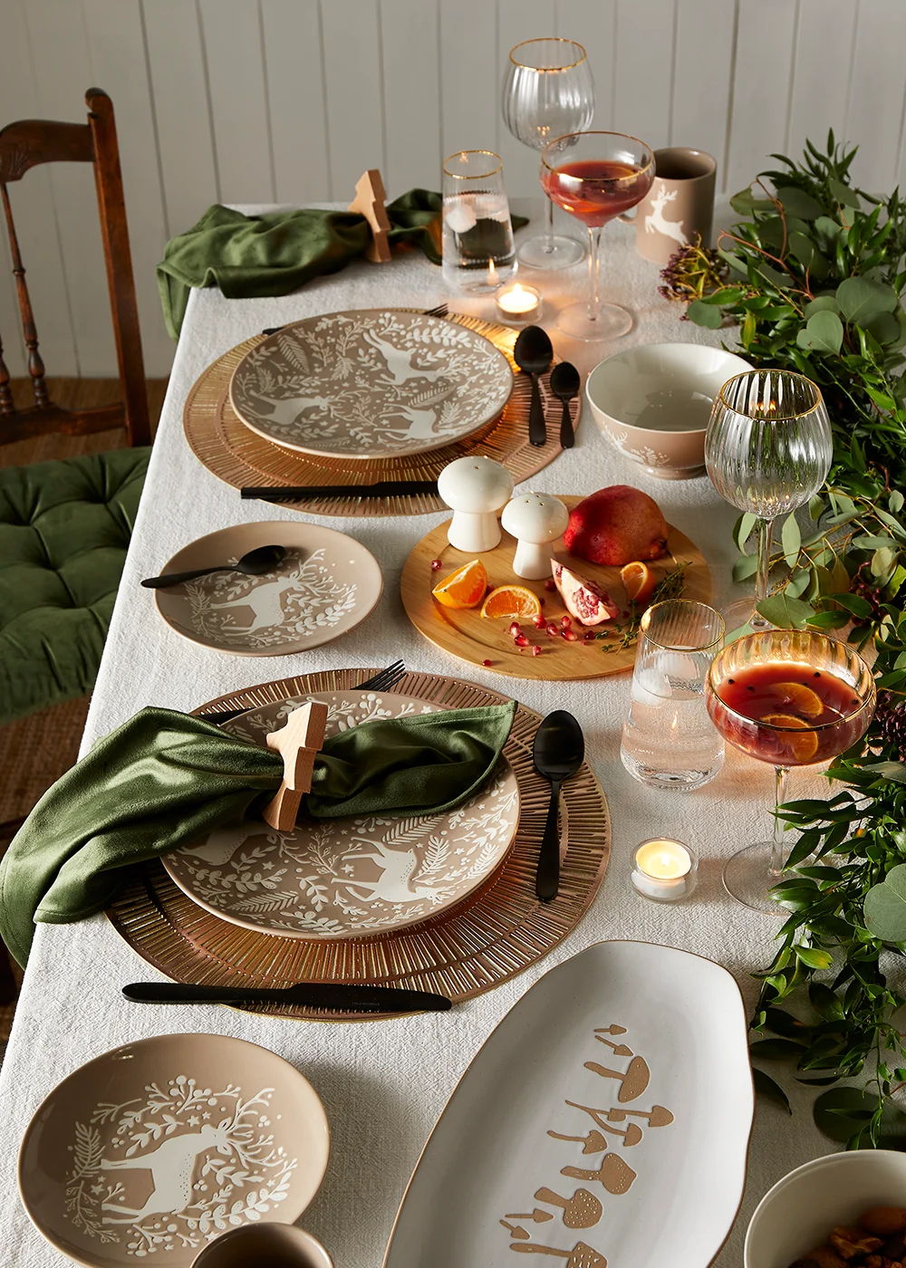 Black 16 Piece Cutlery Set Image 2