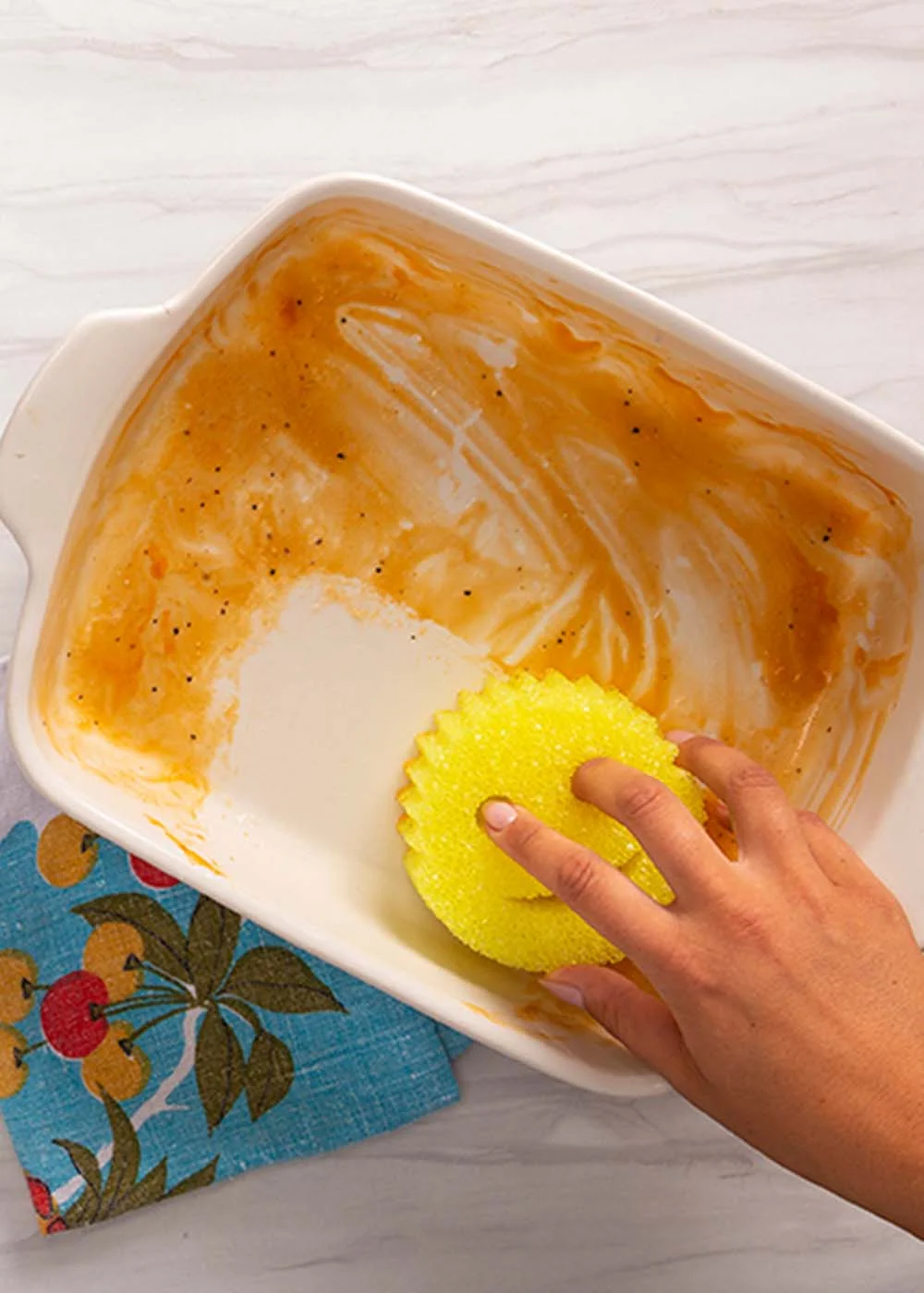 Scrub Daddy Original Cleaning Sponge Image 3