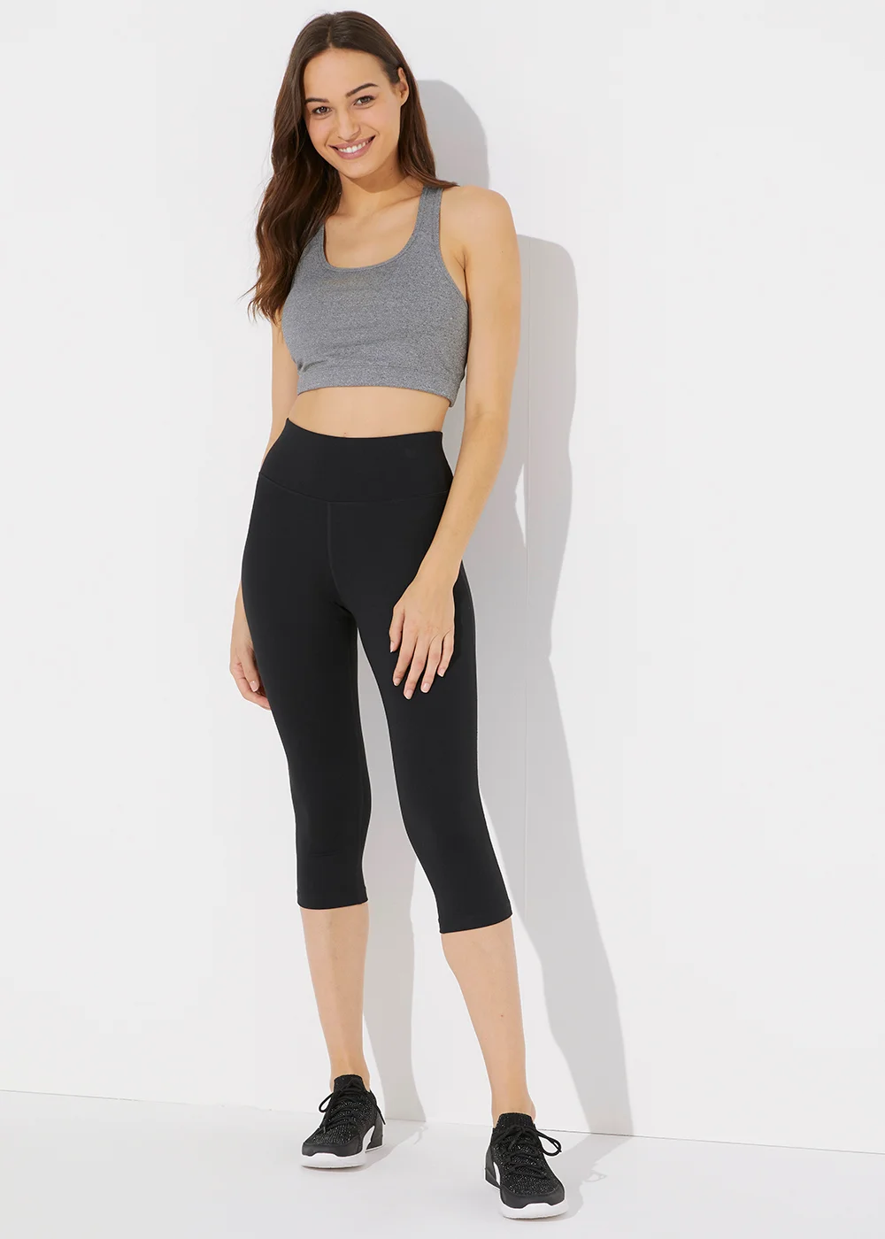 Souluxe Black Capri Sports Leggings - 8 Image 1