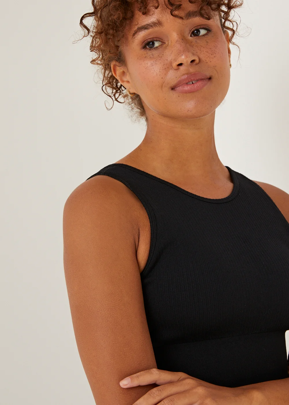 Souluxe Black Ribbed Sports Crop Top - Small Image 3