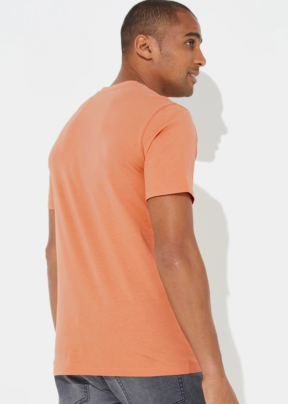 Peach Essential V-Neck T-Shirt - S Image 3