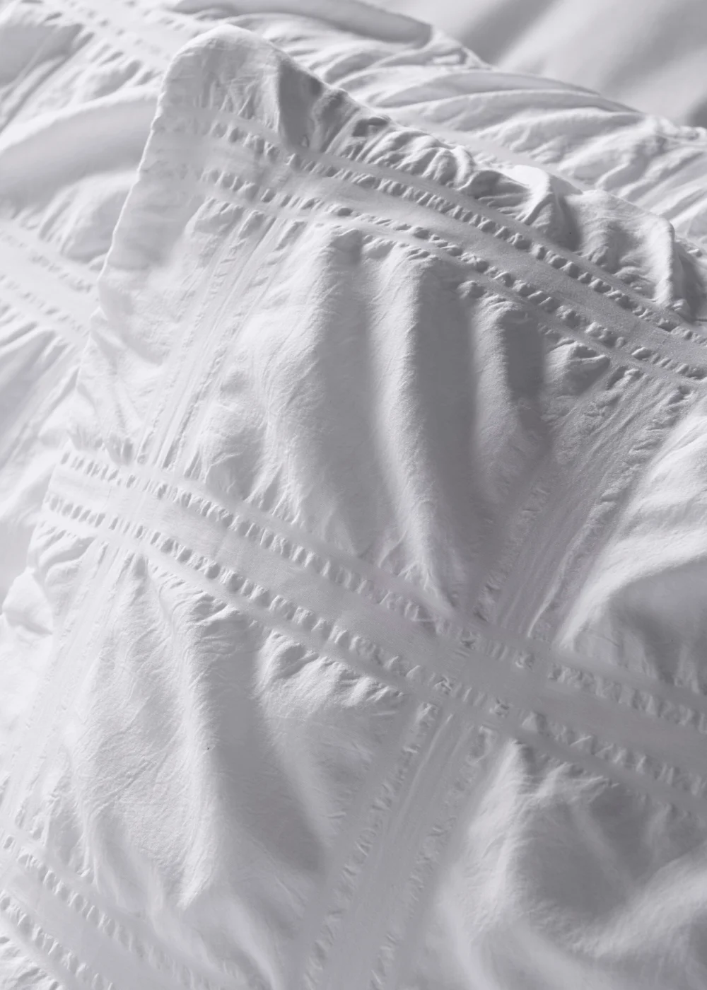 White Seersucker Duvet Cover - Double Image 4