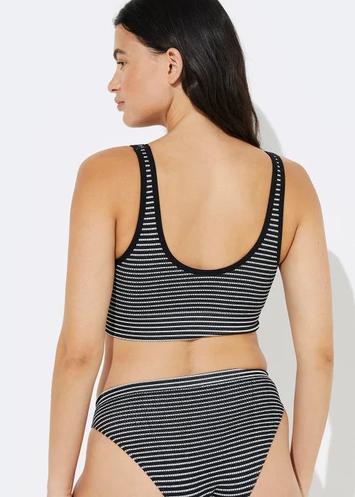 3 Pack Seam Free Ribbed Crop Tops - S Image 3