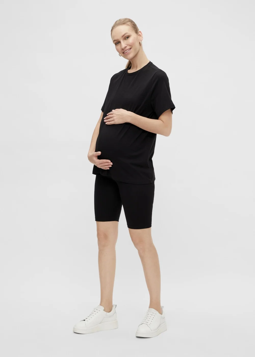 Mamalicious Maternity Black Cycling Shorts & T-Shirt Set - 6 Image 1