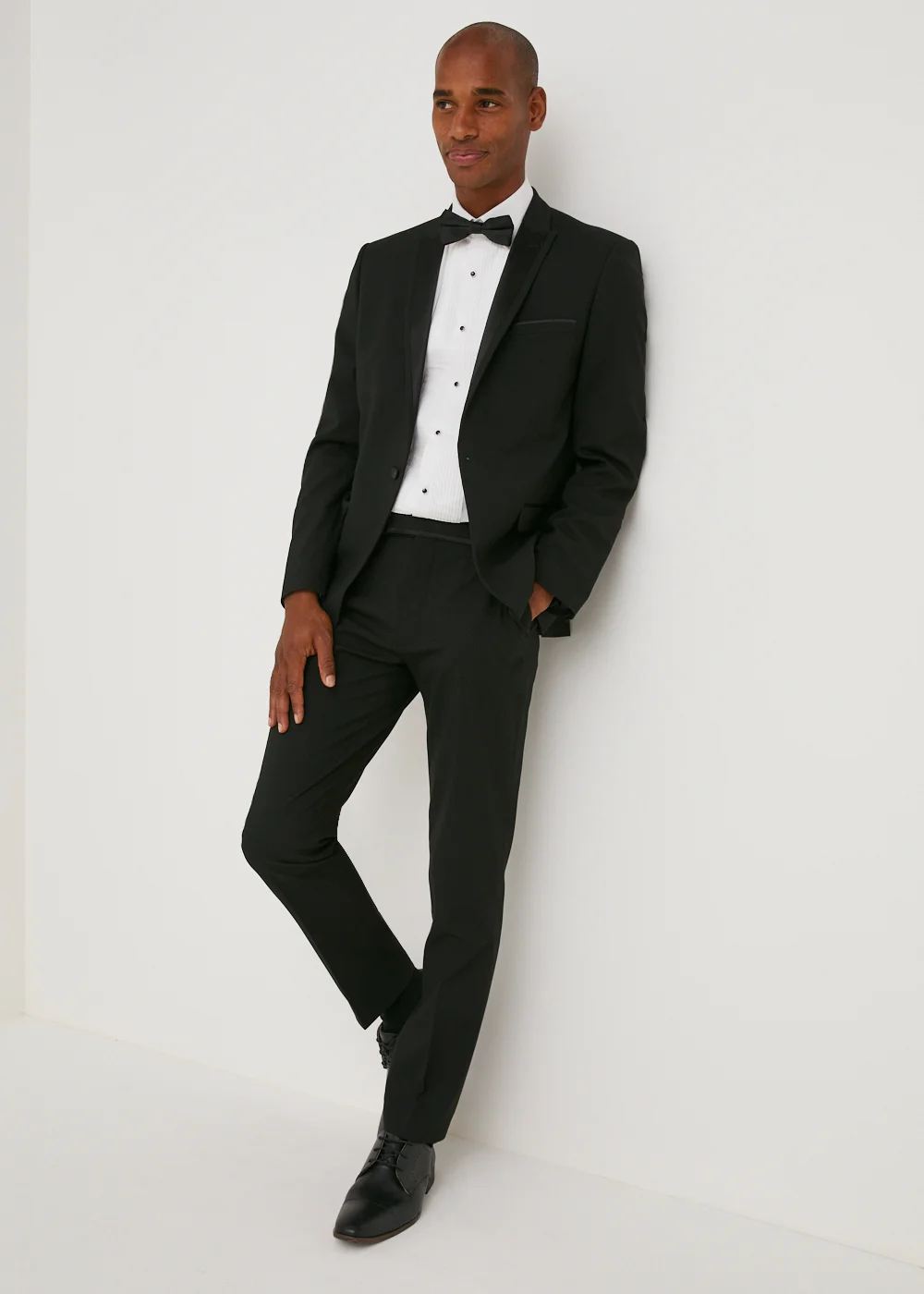 Taylor & Wright Black Slim Fit Dinner Jacket - 36 Chest Regular Image 4