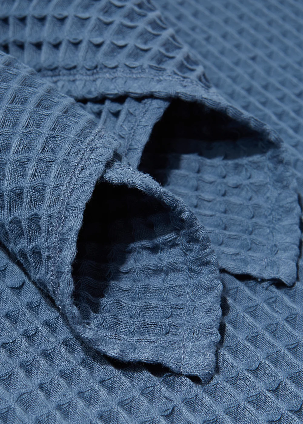 2 Pack Blue Waffle Tea Towels (69cm x 51cm) Image 2