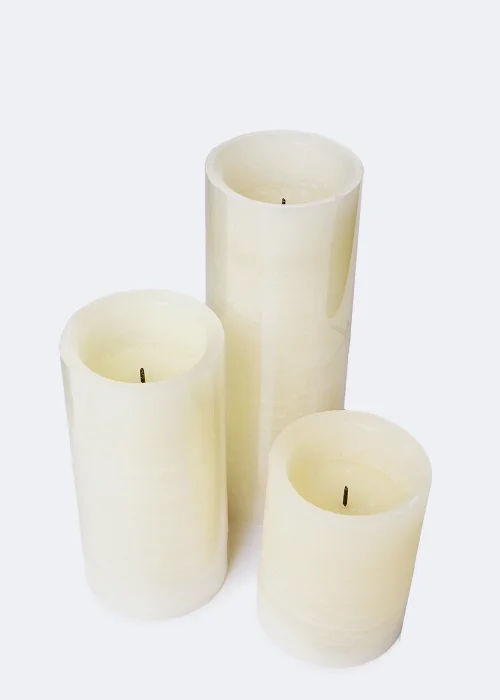 Large LED Candle with Wick (20cm x 7.5cm) Image 2