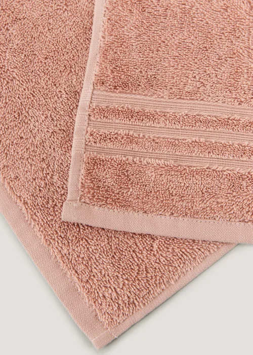 Dusky Pink 100% Egyptian Cotton Towels - Hand Towel Image 2
