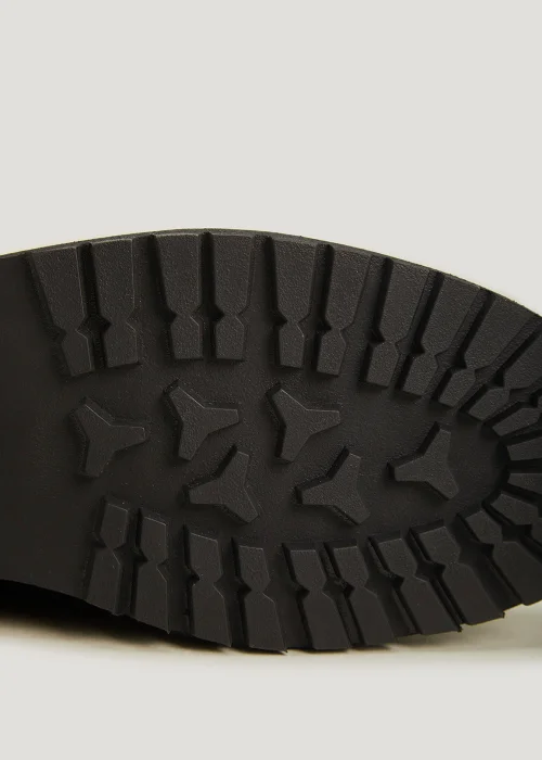 Black Leather Cleated Chukka Boots - Size 6 Image 2