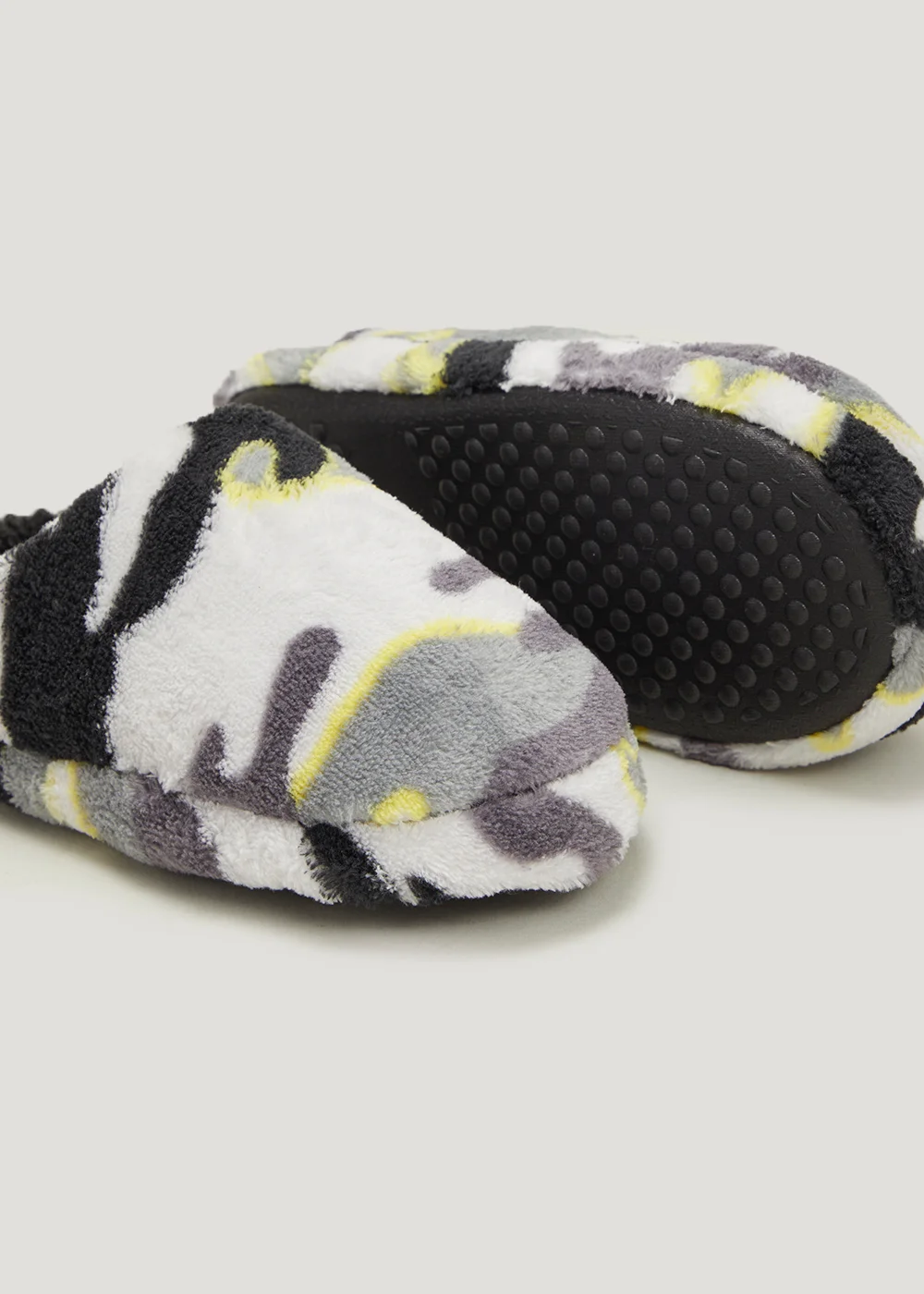 Kids Camo Mule Slippers (Younger 10-Older 6) - Size 3 Image 2