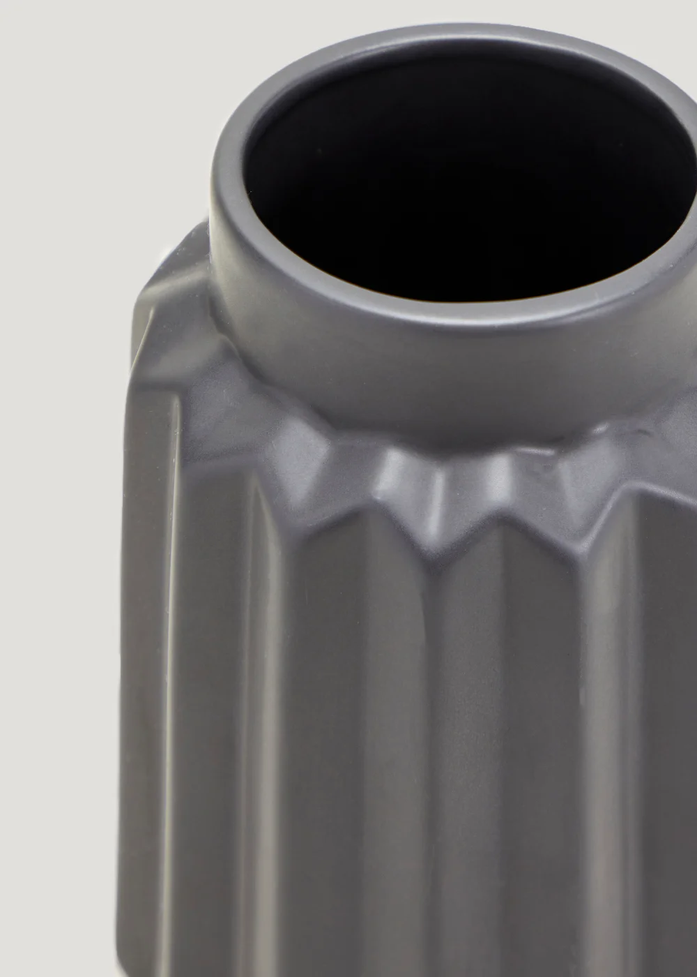 Black Ribbed Ceramic Vase (14cm x 14cm x 20cm) Image 2