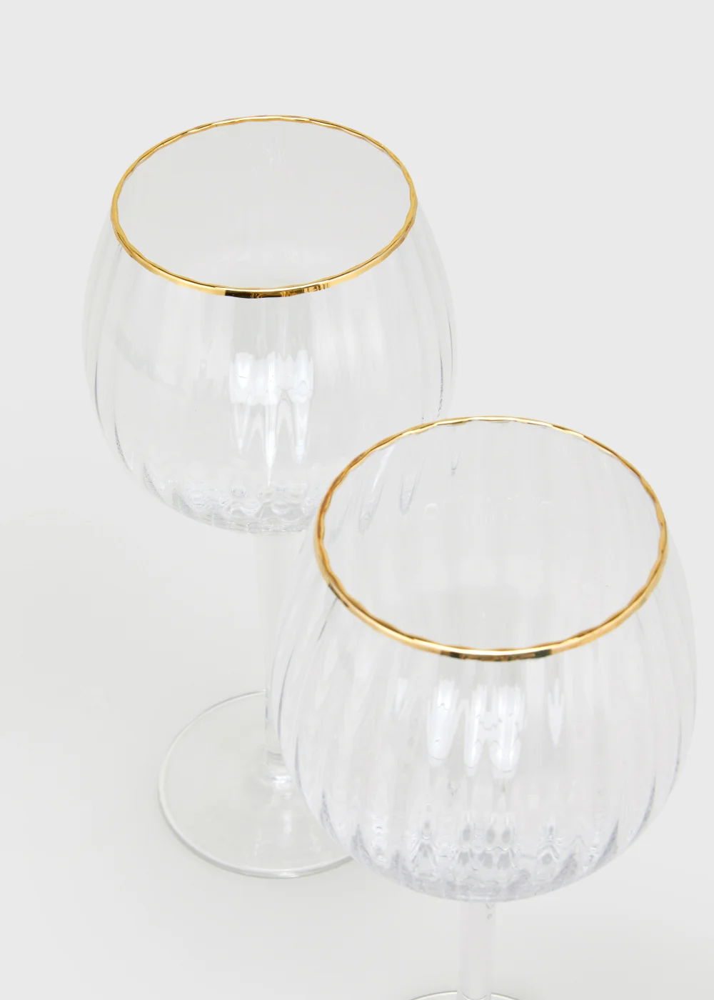 2 Pack Metallic Rim Ribbed Clear Wine Glasses (22.5cm x 9.5cm) Image 2
