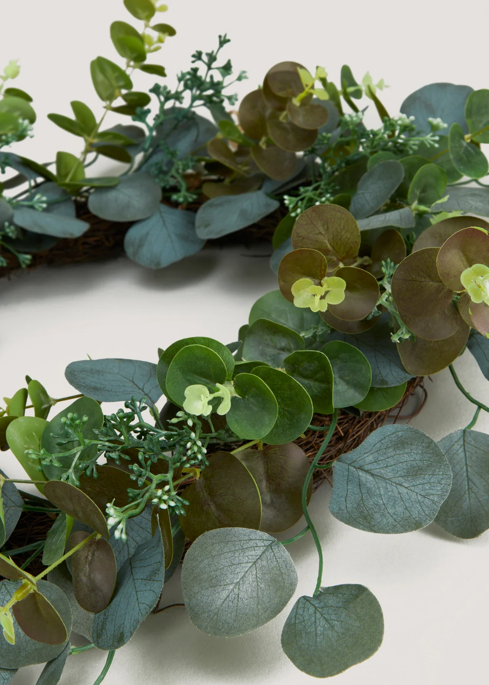 Green Eucalyptus Wreath (45cm) Image 2