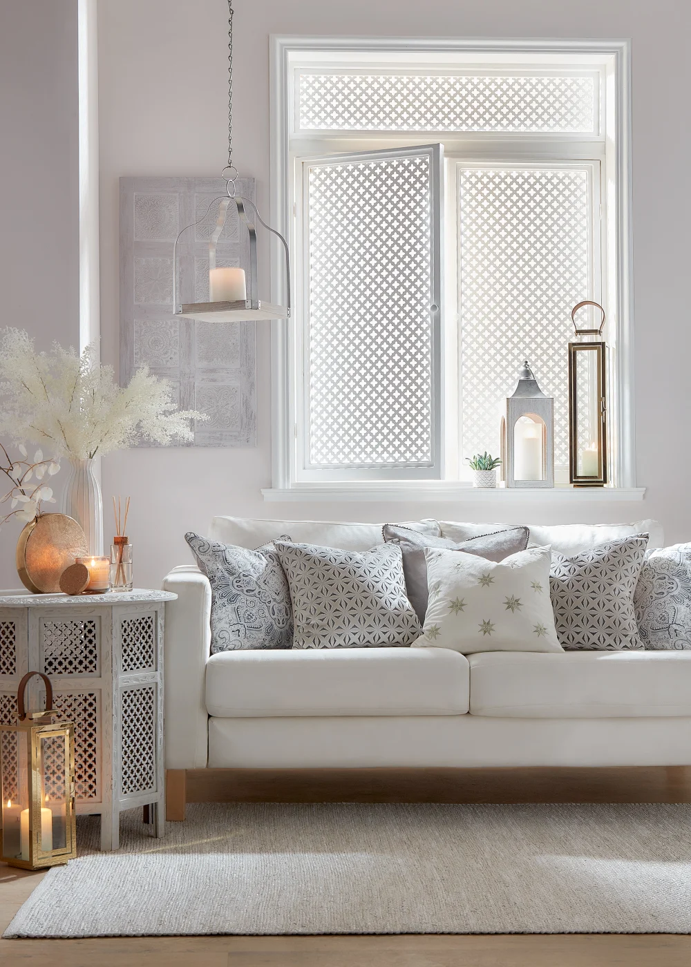 Metal & Wood Lantern (26cm x 37cm) Image 2