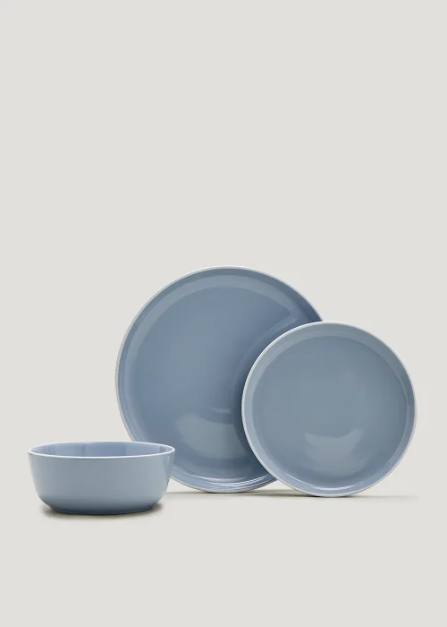 12 Piece Blue Lipped Dinner Set Image 1