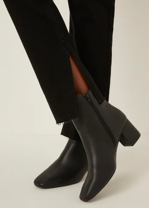 Black Split Hem Jeans - Size 8 Image 3