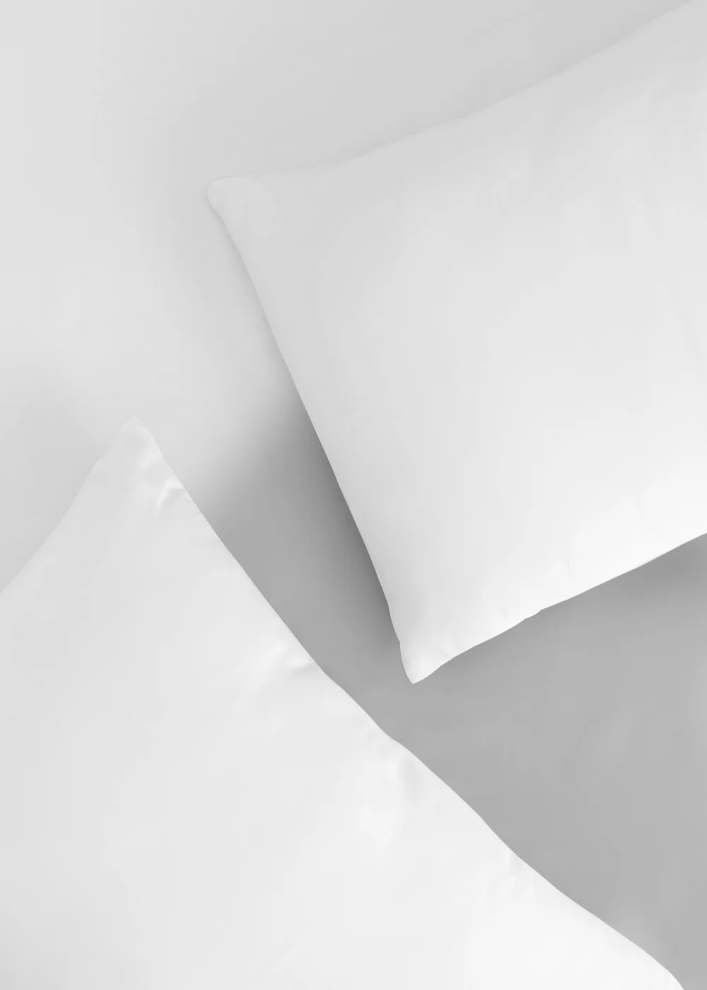 White 100% Cotton Housewife Pillowcase Pair (200 Thread) - One Size Image 2