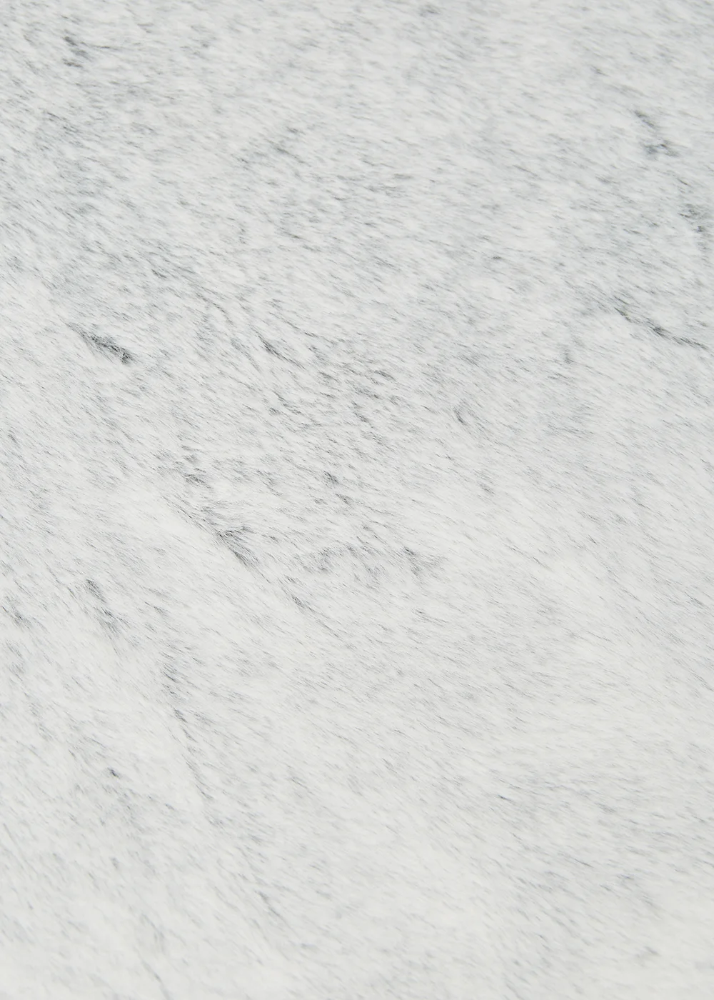 Grey Faux Fur Throw Blanket (150cm x 130cm) Image 2