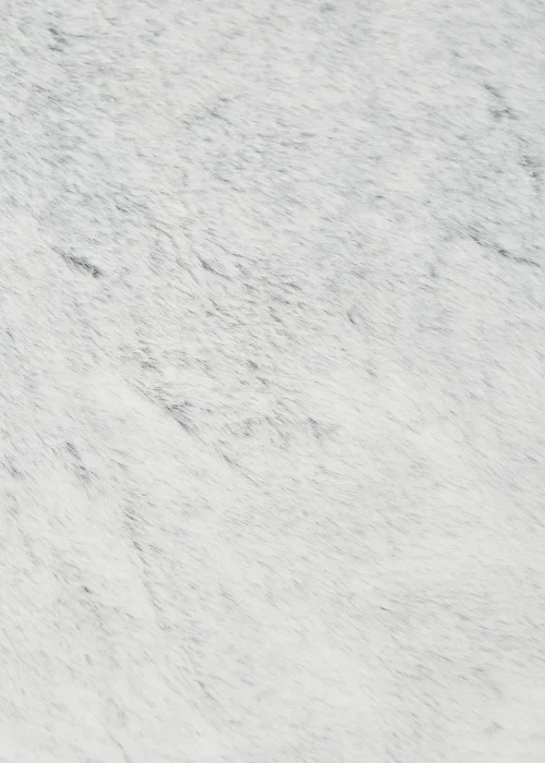 Grey Faux Fur Throw Blanket (150cm x 130cm) Image 2