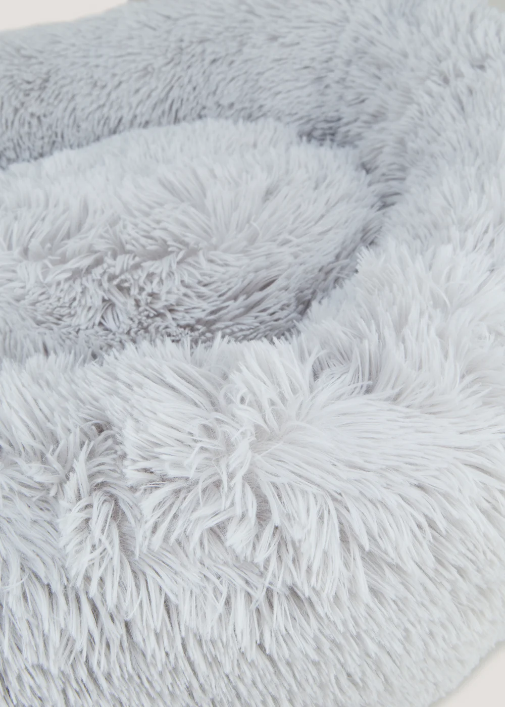 Grey Faux Fur Pet Bed (Medium-Large) - Medium/Large Image 2