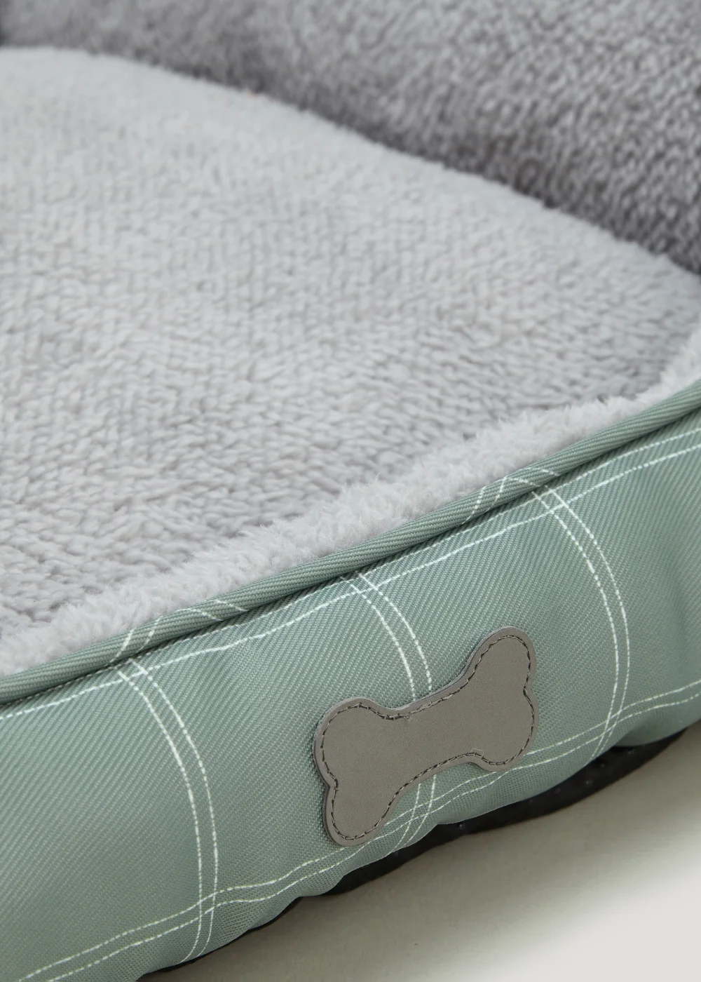 Green Check Pet Bed (Small-Medium) - Small/Medium Image 1