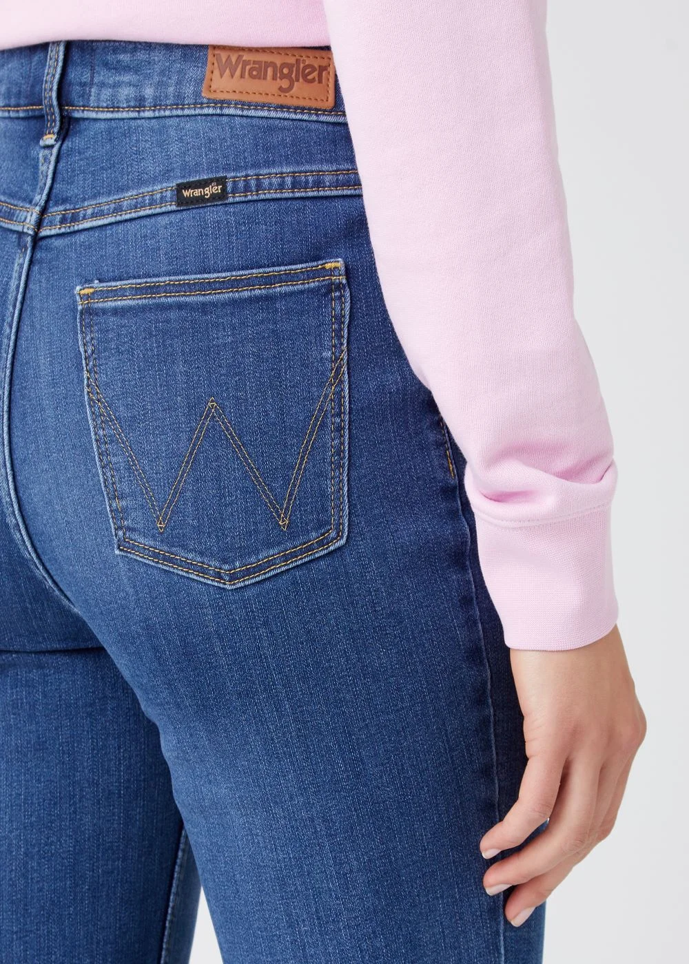 Wrangler Dark Denim Straight Fit Jeans - 34 R Image 3