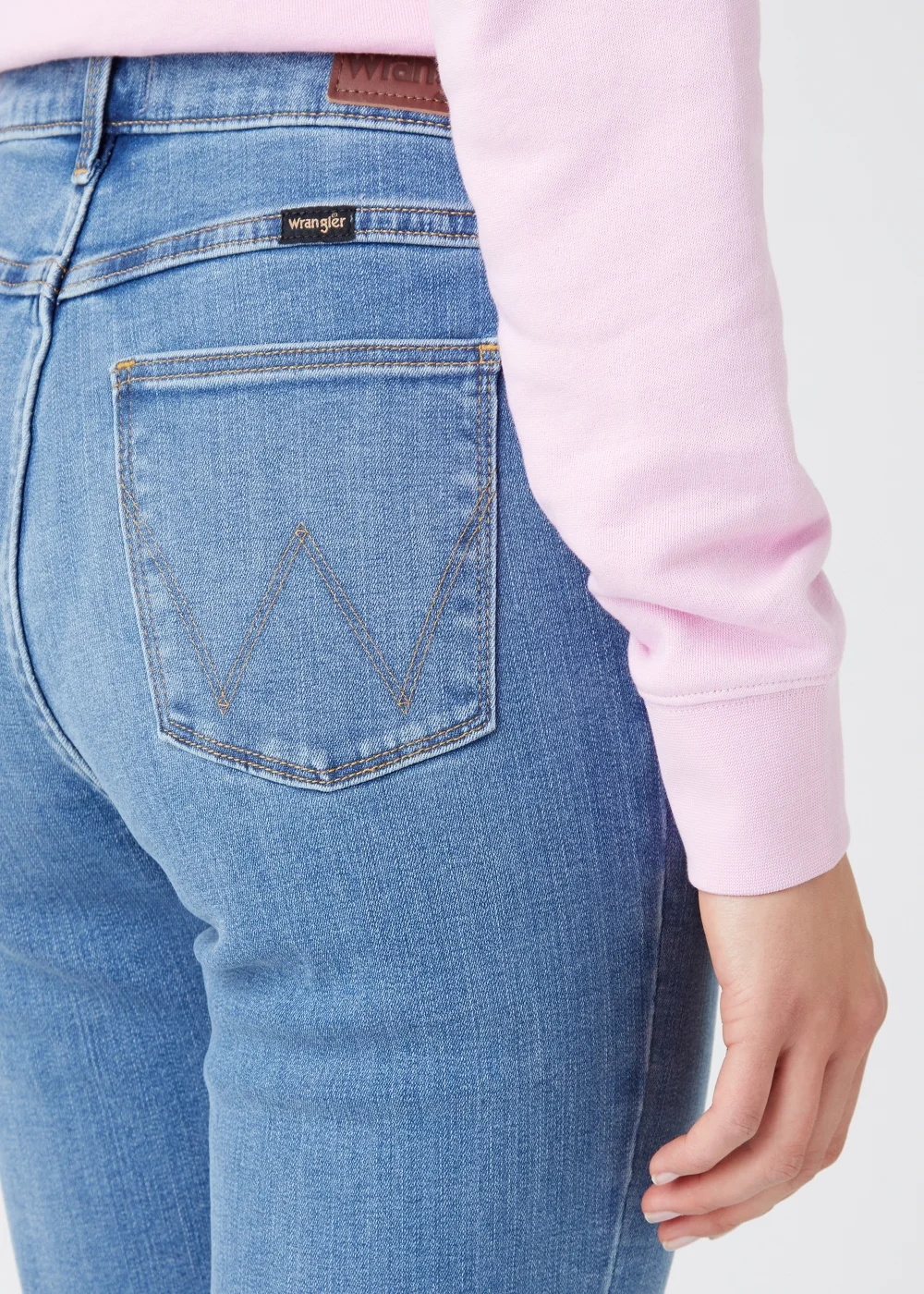 Wrangler Dark Wash Straight Fit Jeans - 34 R Image 2