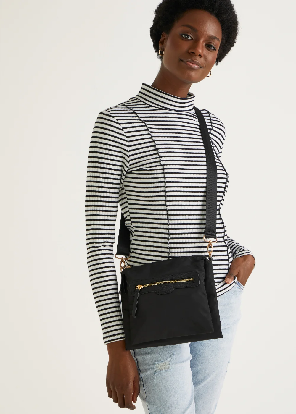 Black Nylon Messenger Crossbody Bag - One Size Image 1