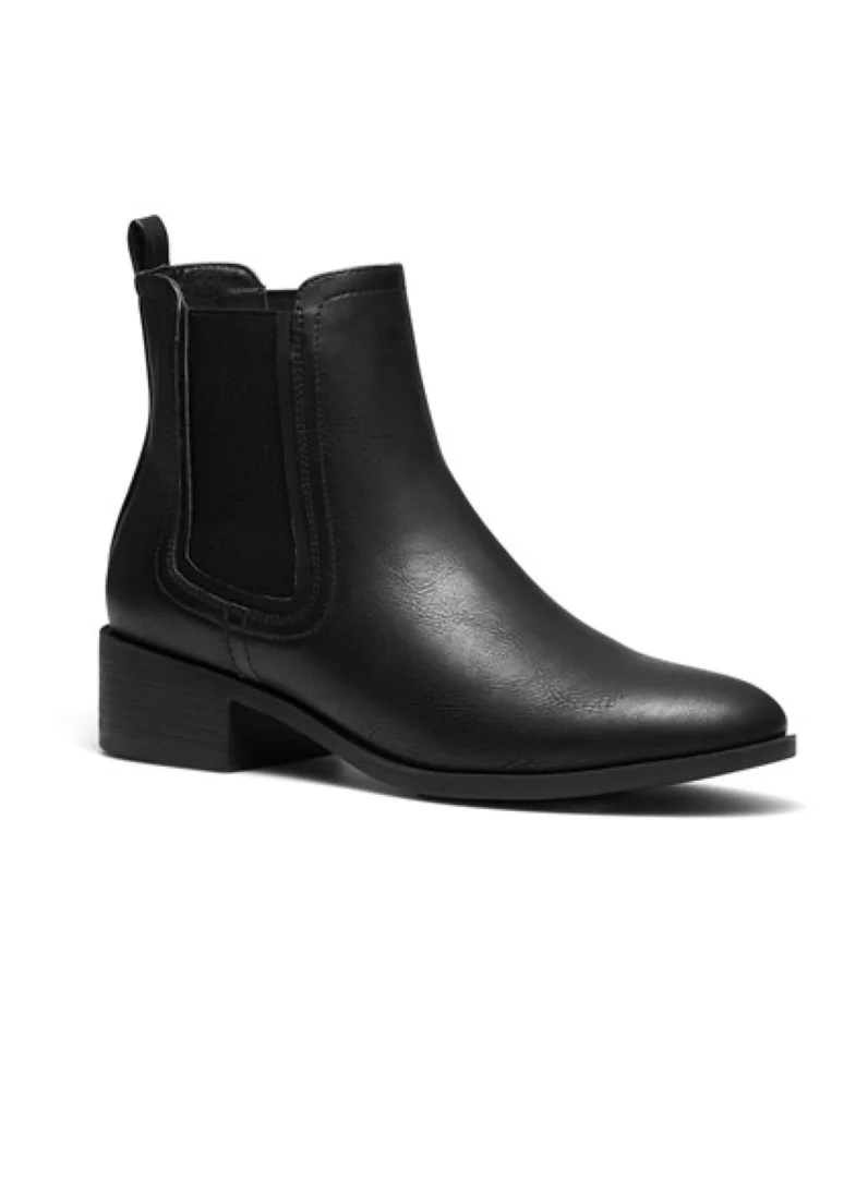 NOVO Black Destined Ankle Boots - Size 4 Image 1