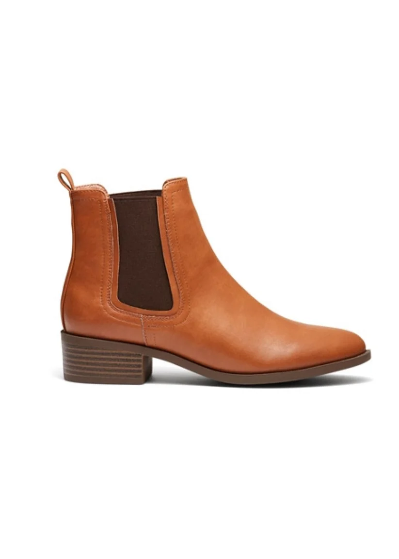 NOVO Tan Destined Ankle Boots - Size 8 Image 3