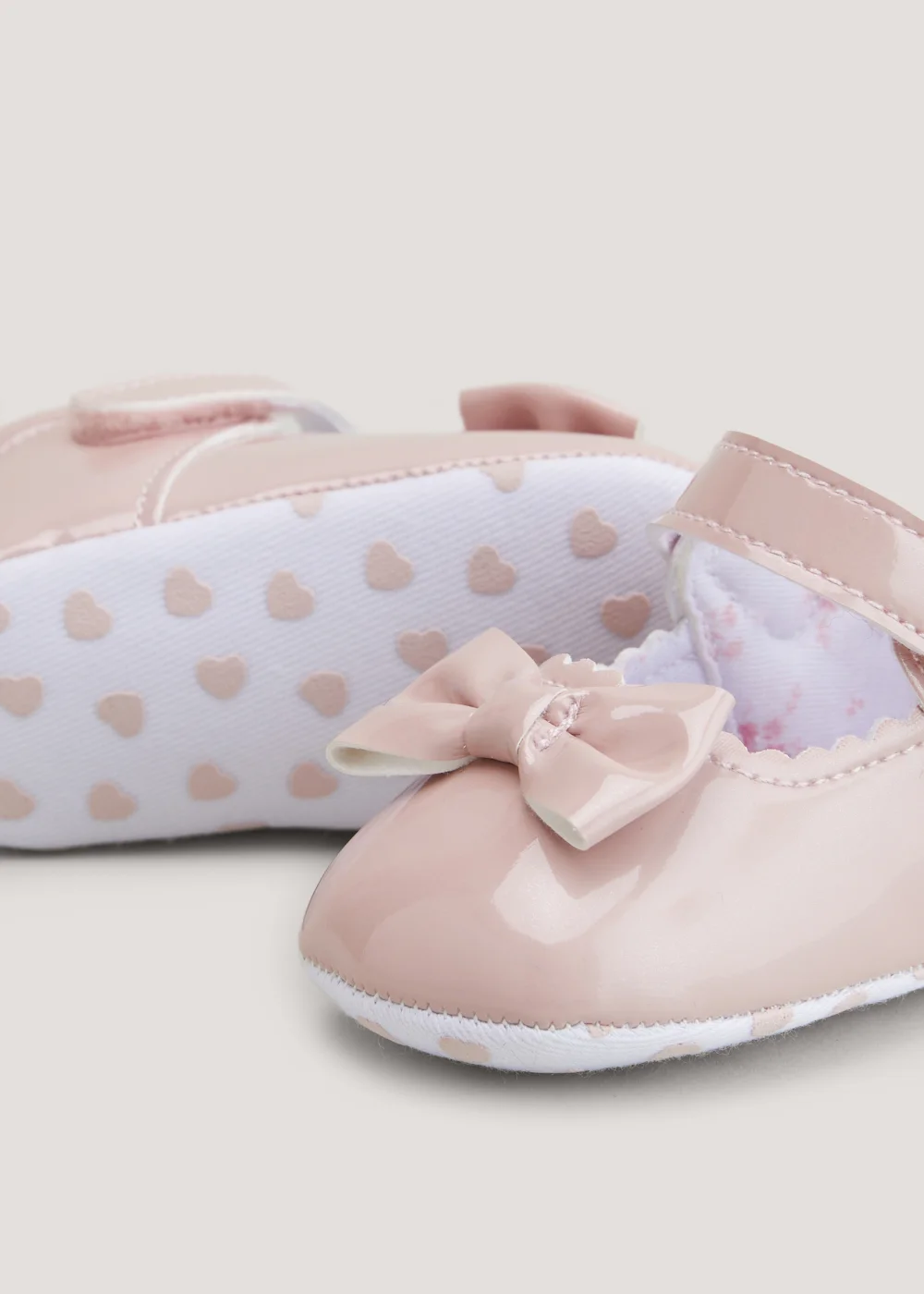 Pink Bow Soft Sole Baby Shoes (Newborn-18mths) - Age 0 - 3 Months Image 2