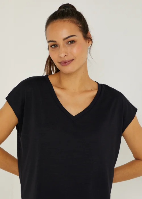 Souluxe Black V-Neck Textured Sports T-Shirt - S Image 2