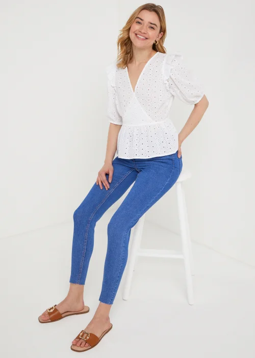 April Mid Wash Skinny Jeans - Size 08 29 leg Image 5