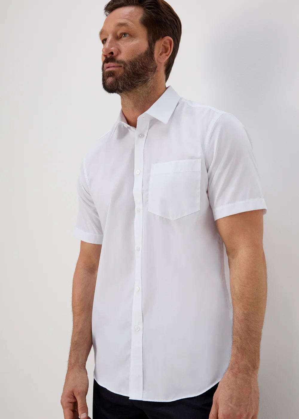 Taylor & Wright White Easy Care Regular Fit Short Sleeve Shirt - 14.5 Collar Image 2