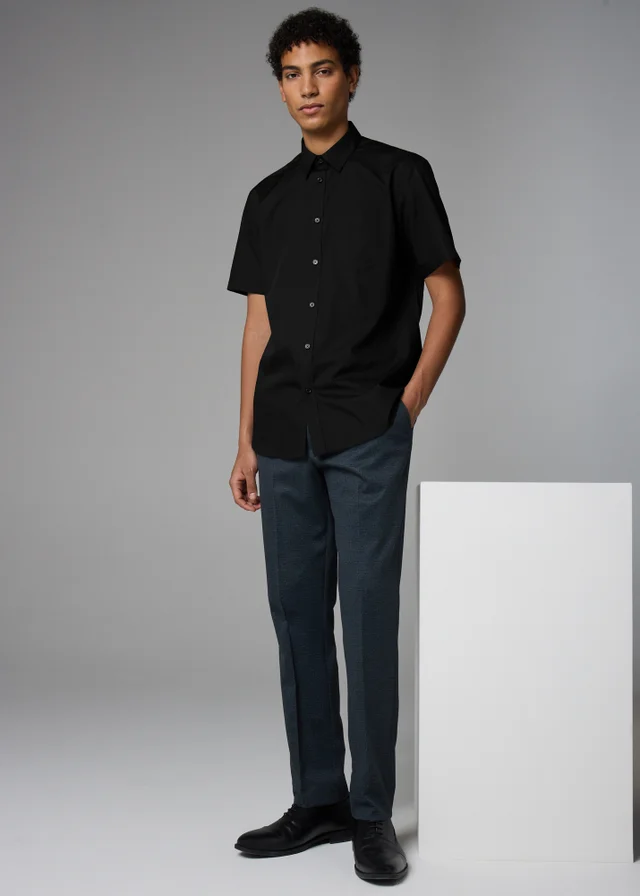 Taylor & Wright Black Easy Care Short Sleeve Shirt