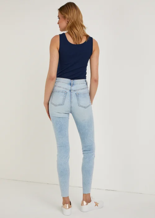 Papaya Petite April Light Wash Super Skinny Jeans - Size 6 Image 2