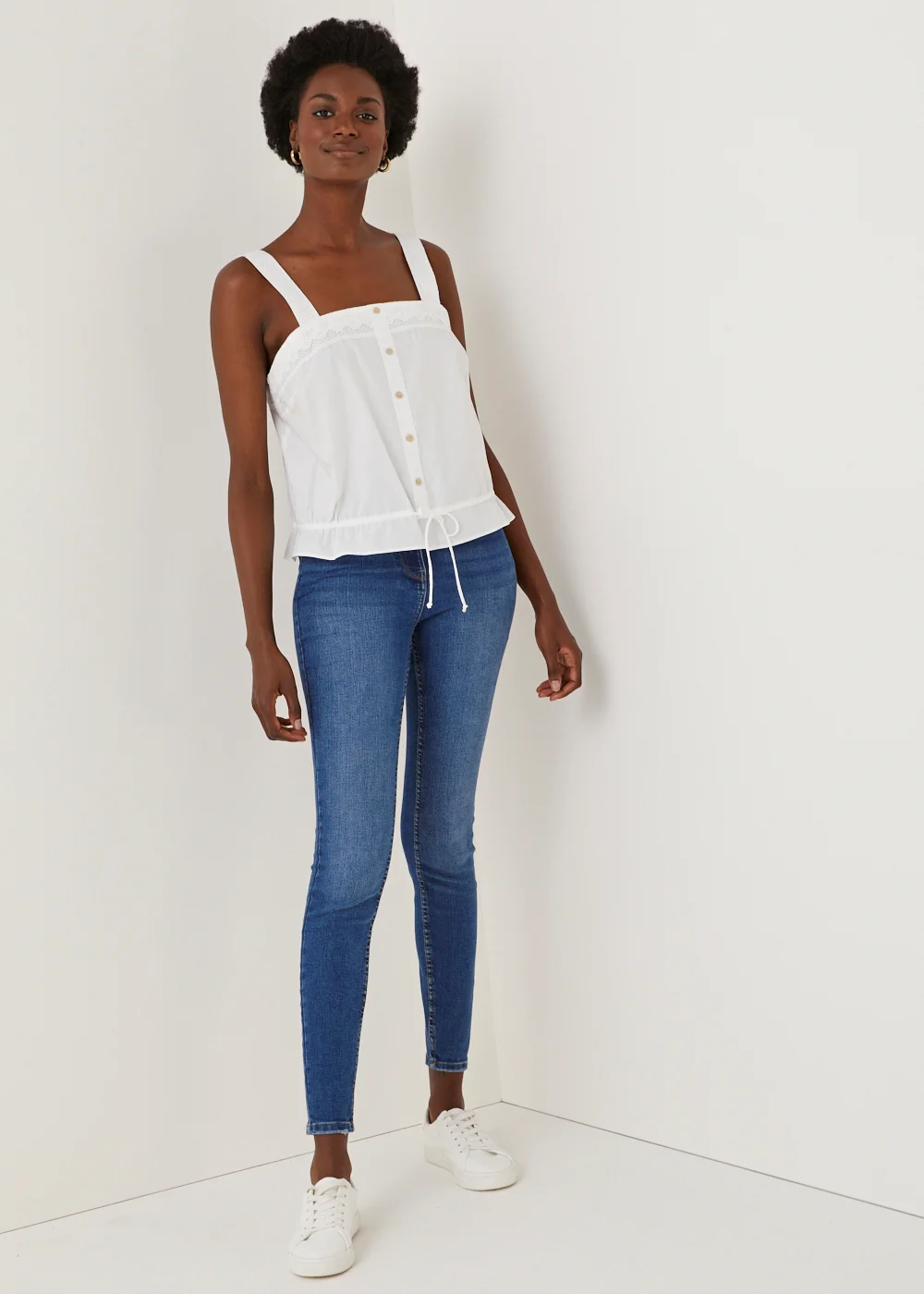 Papaya Petite April Mid Wash Skinny Jeans - Size 6 Image 1