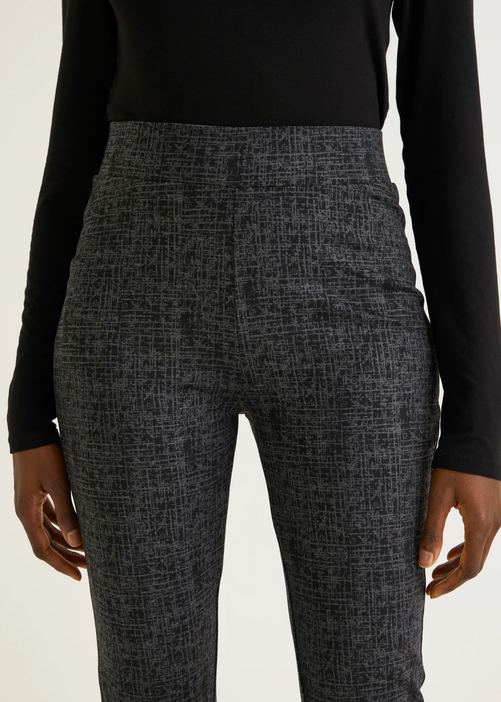 Black Print Ponte Leggings - 8 Image 4