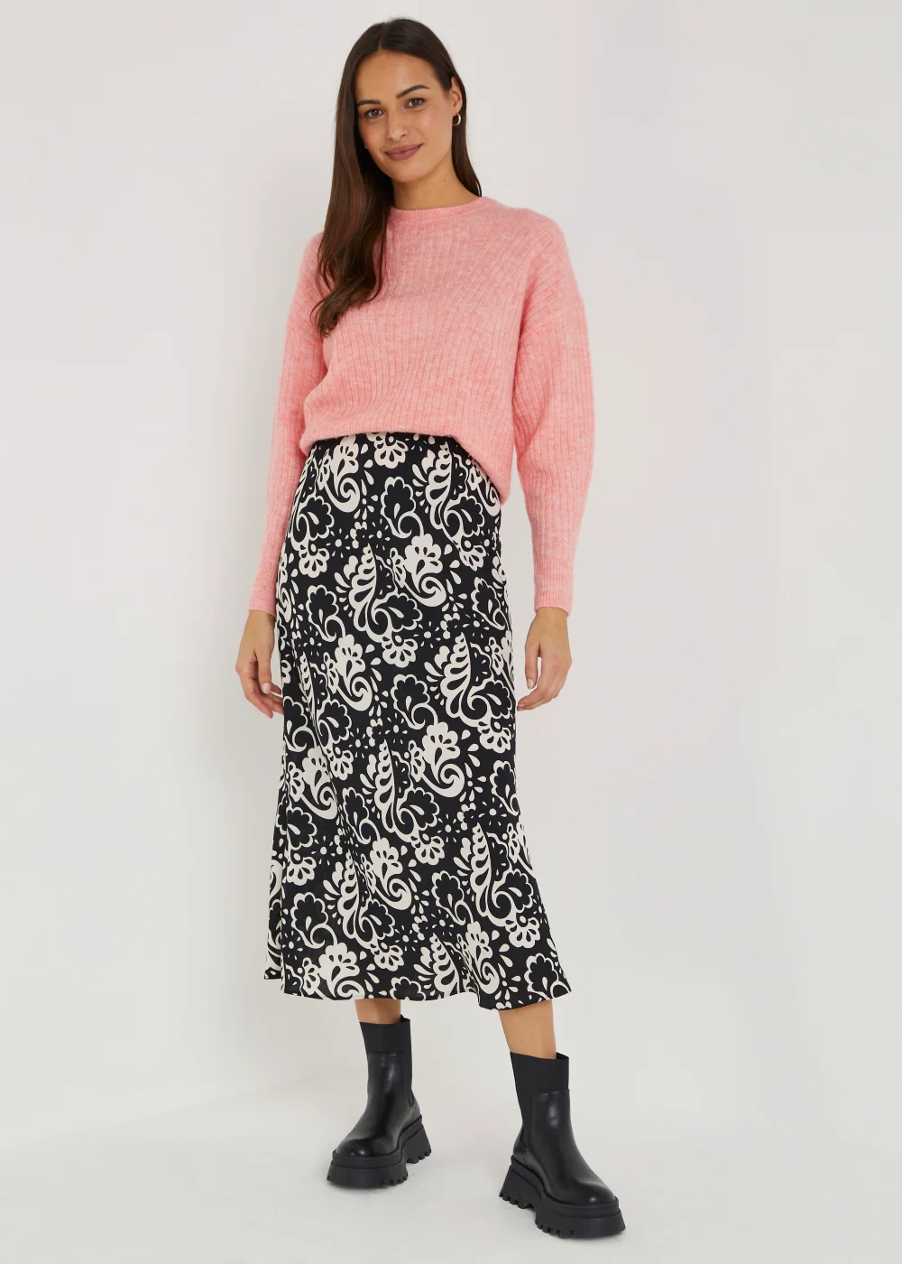 Black Floral Flared Midi Skirt - Size 8 Image 1